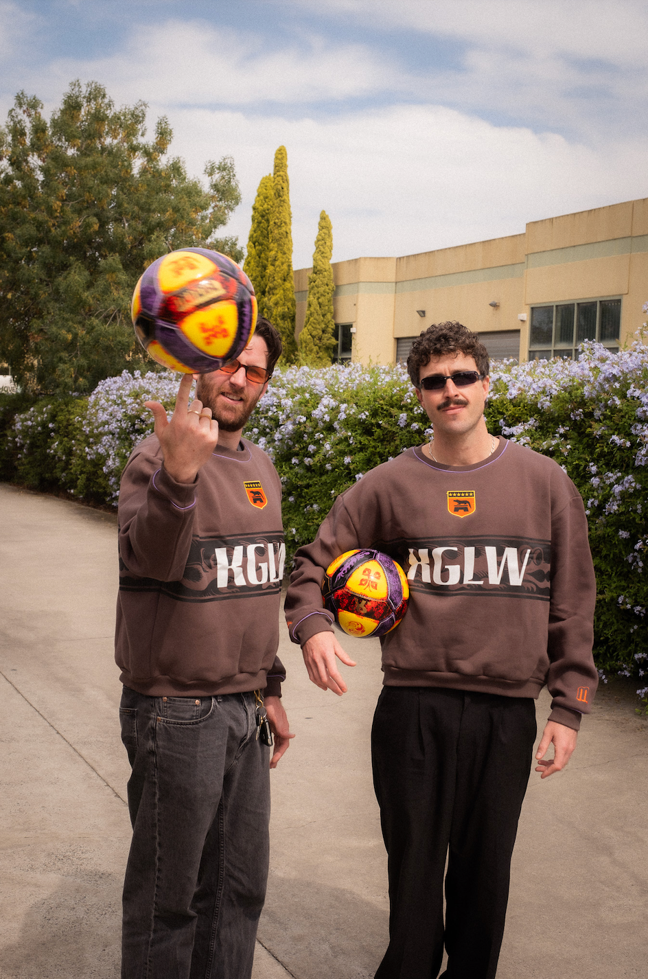 KGLW x MUNDIAL x R.SPORT Football Box Crew